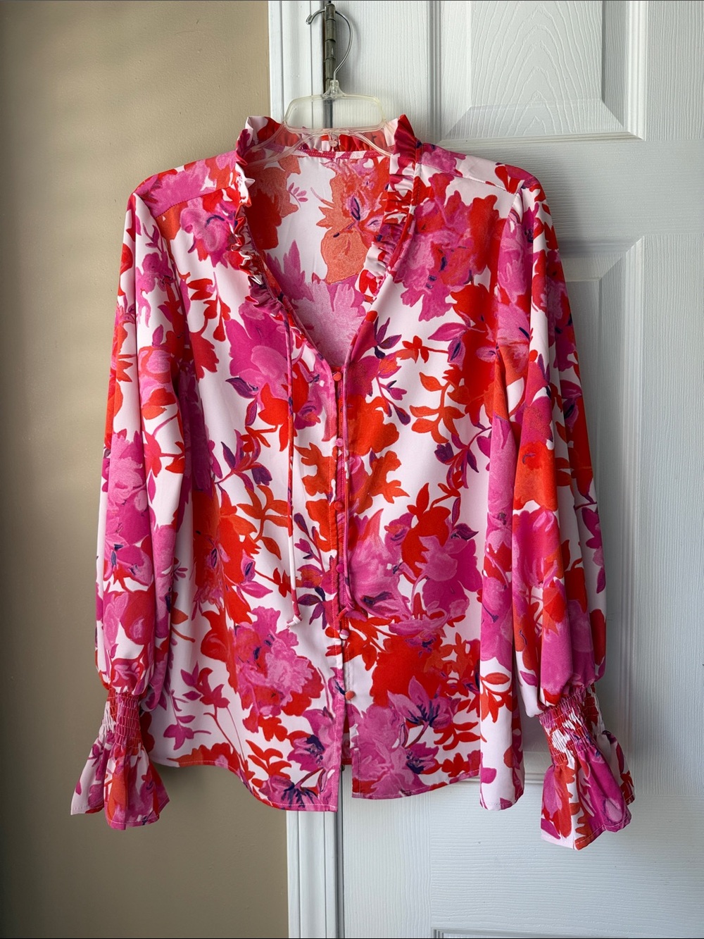 Floral Ruffle-Collar Button-Down Blouse in Pink & Red